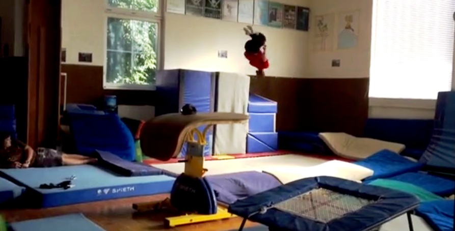 Trampolini LJ